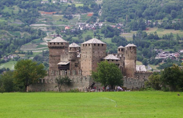 Castello_fenis Aosta
