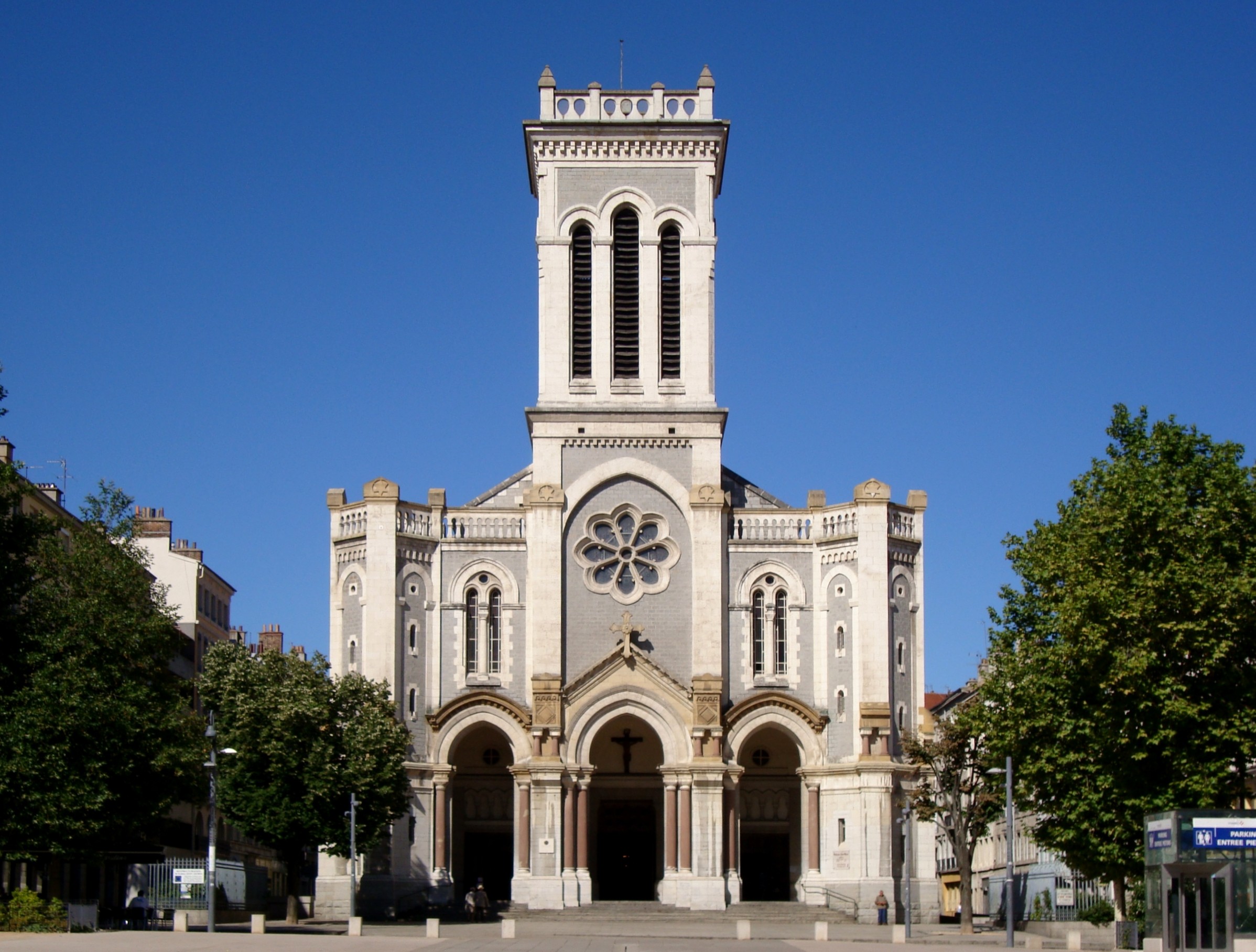 Saint Étienne Cathedral
