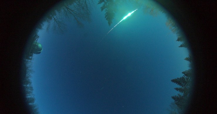 Canada meteorite exploded