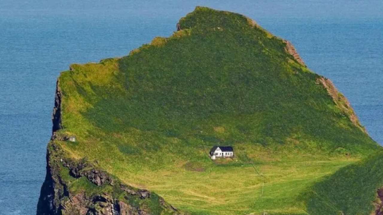 isola con solo una casa e due abitanti