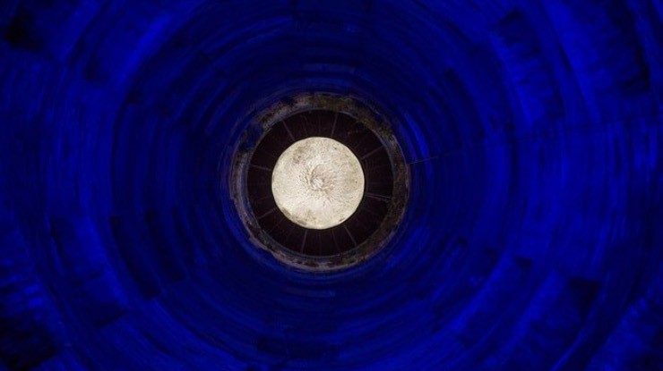 la Luna nel Pozzo di San Patrizio