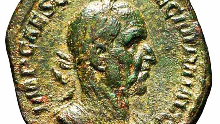 il volto dell'imperatore su una moneta