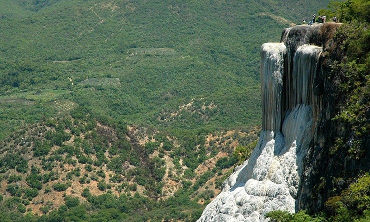 straordinaria cascata Hierve el Agua