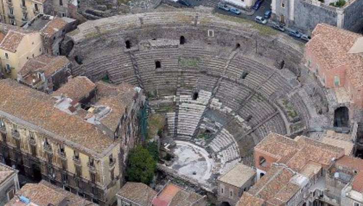 Colosseo nero Catania