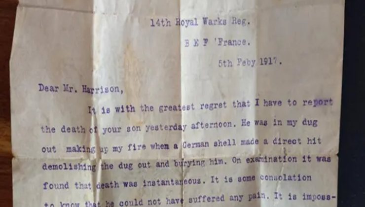 Trovano delle lettere che rivelano una straziante storia durante i lavori per ristrutturare il loro bagno