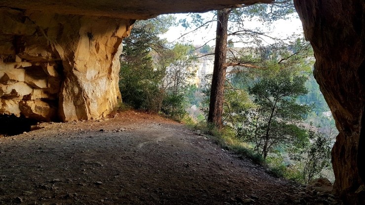 In-Italia-cè-una-grotta-preistorica