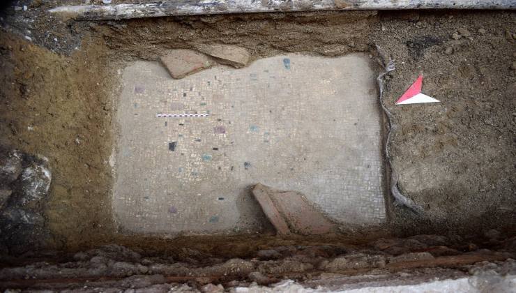 Sotto l'asfalto trovano qualcosa che risale all'Impero Romano