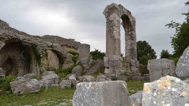 parco-archeologico-carsulae