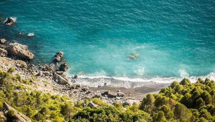 Liguria, spiaggia di Punta Corvo
