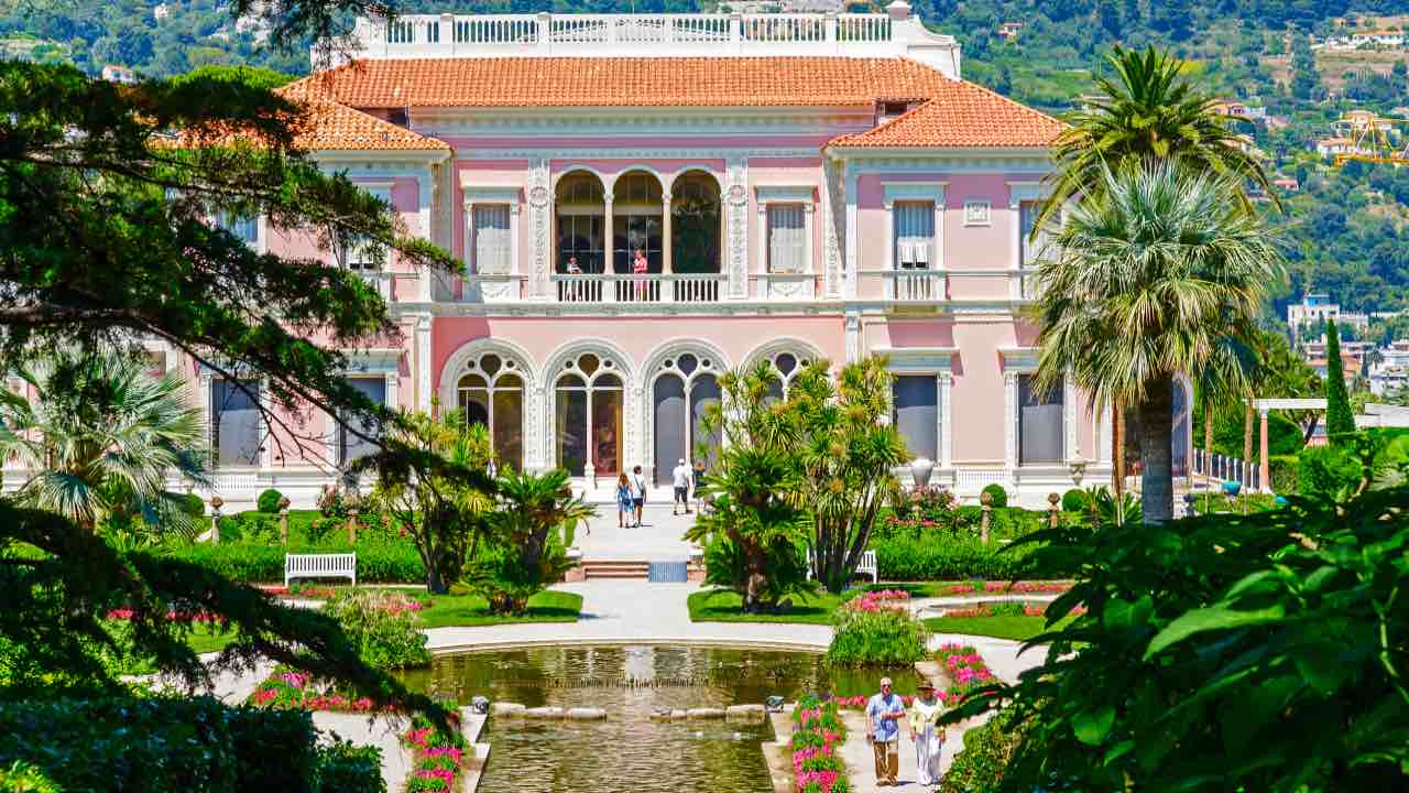 Meravigliosa villa con incredibili giardini