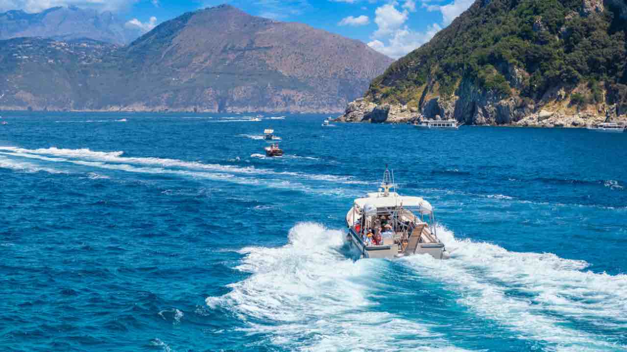 Giro in barca a Capri