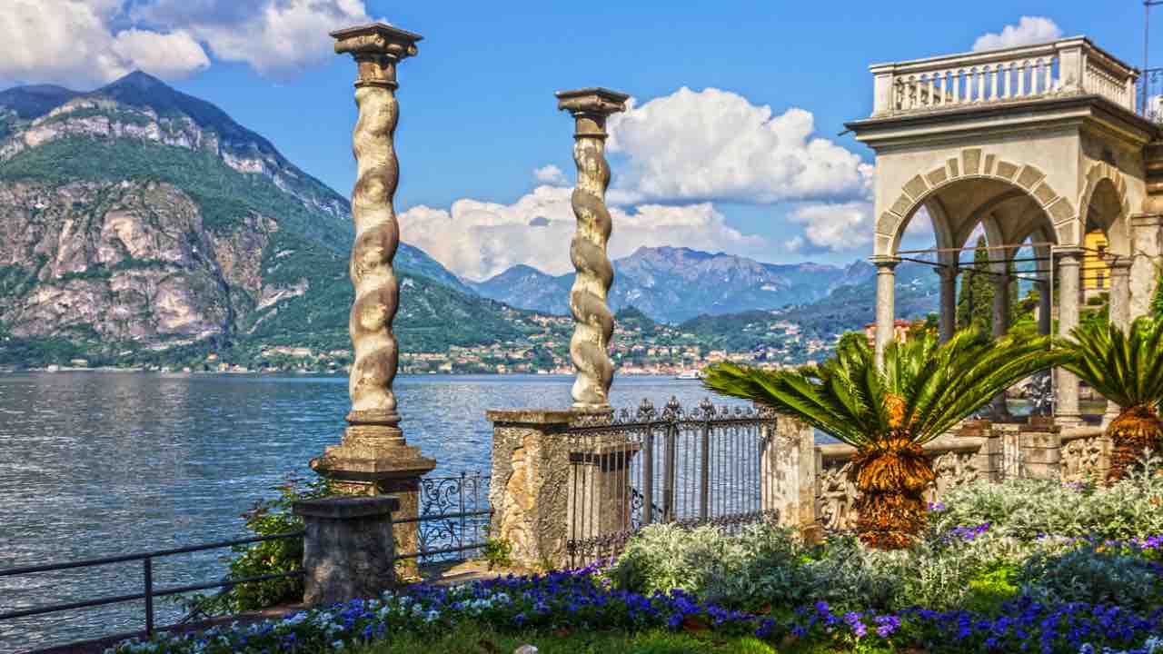 Passeggiata della poesia sul lago