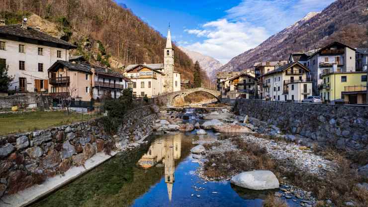 il-bellissimo-borgo-di-fontainemore