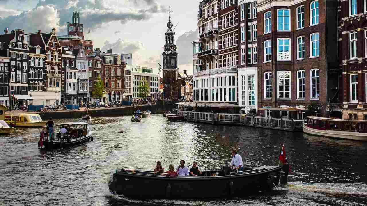 amsterdam-e-i-suoi-canali