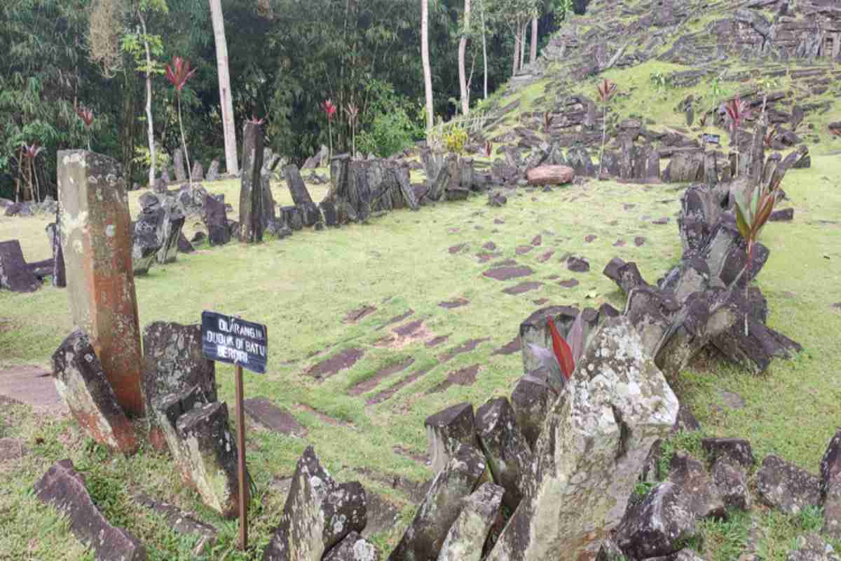 Sito megalitico di Gunung Padang