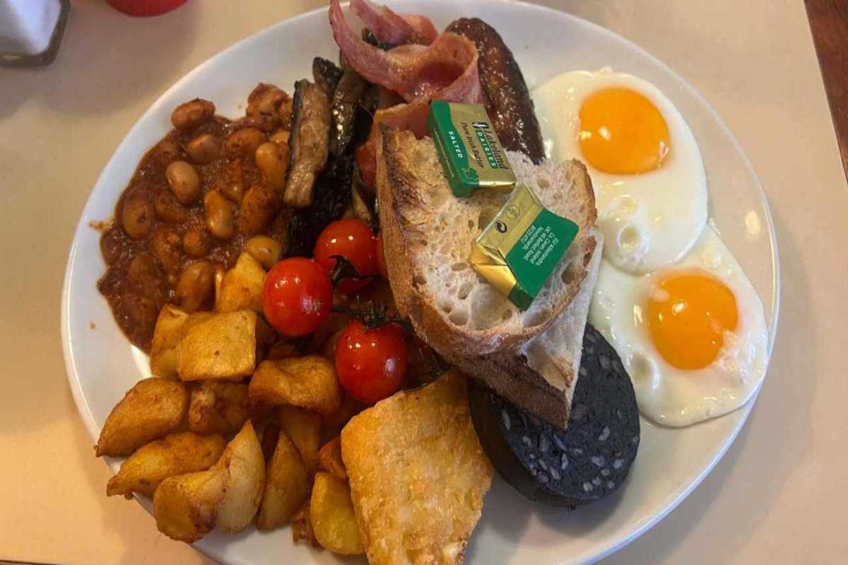 una-tipica-full-english-breakfast