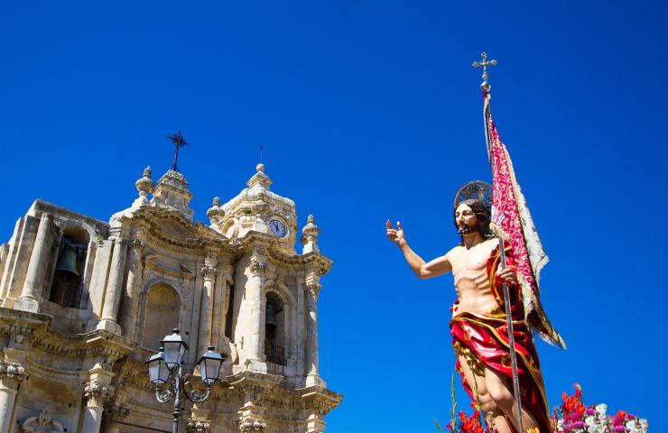 manifestazione-religiosa-a-ferla