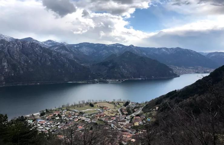 vista del lago d'idro