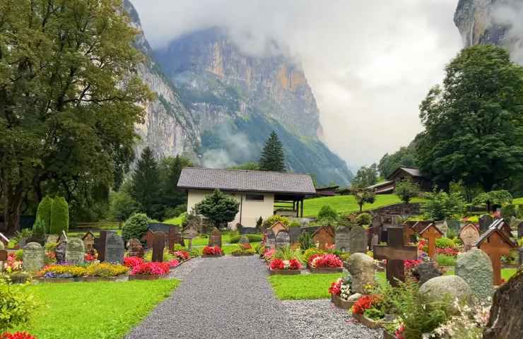 cimitero montagna