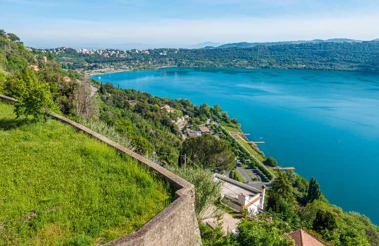 vista su castel gandolfo