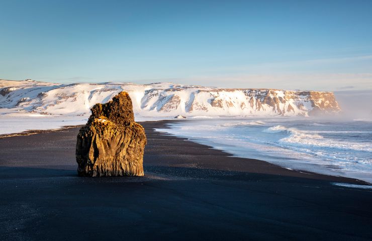 Reynisfjara, la spiaggia nera islandese