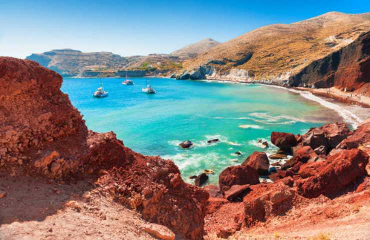 Una delle spiagge di Santorini