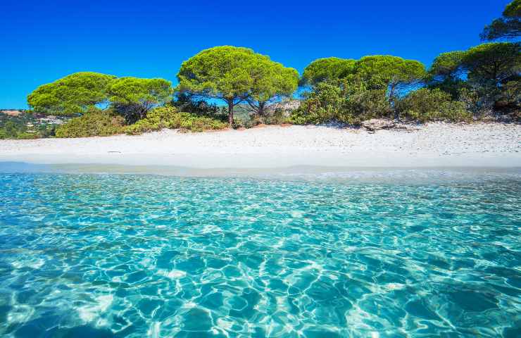 La spiaggia economica in Sardegna