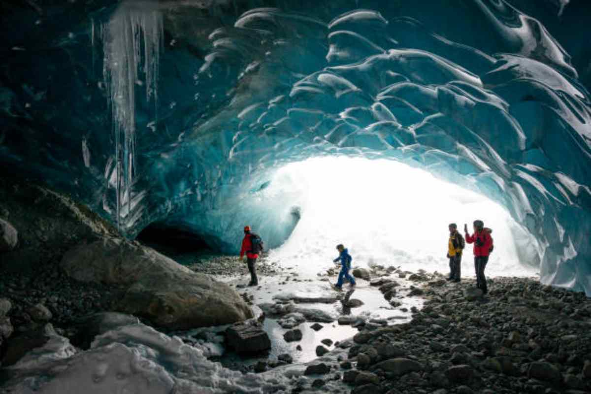 Un 13enne ha trovato un tesoro vicino due grotte